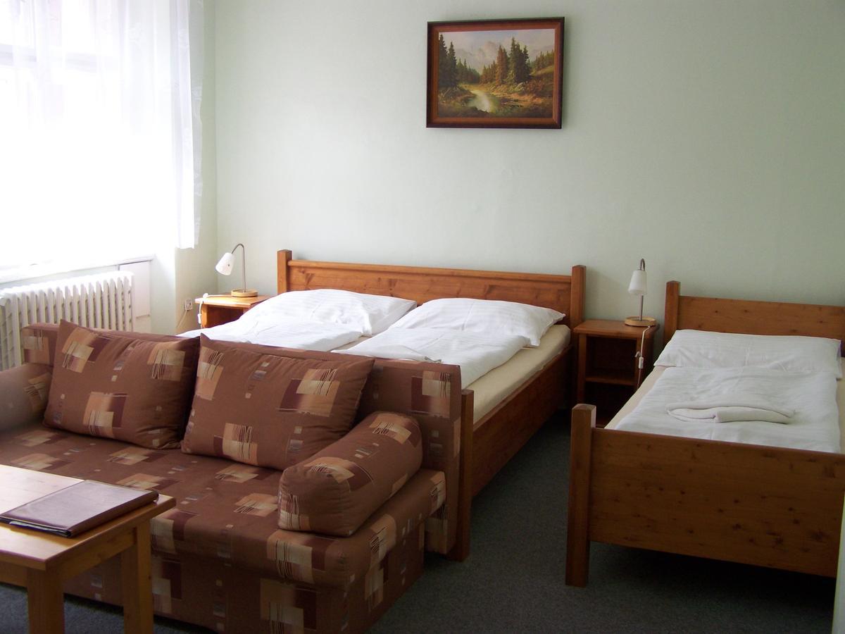 Hotel Paříž Jičín Habitación foto