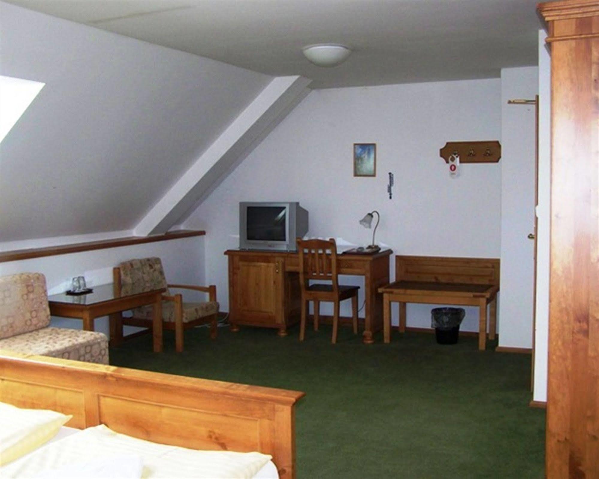 Hotel Paříž Jičín Exterior foto
