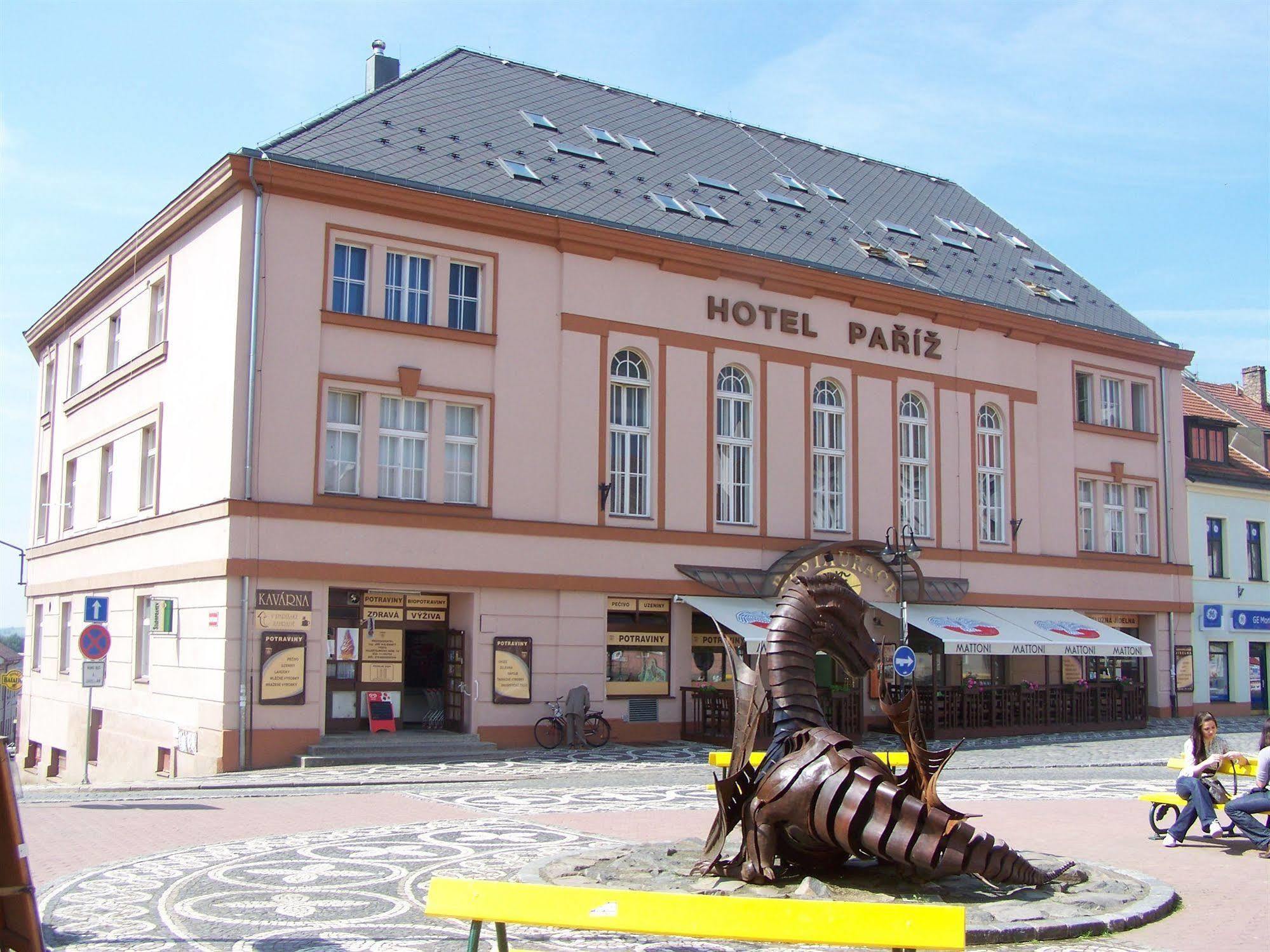 Hotel Paříž Jičín Exterior foto